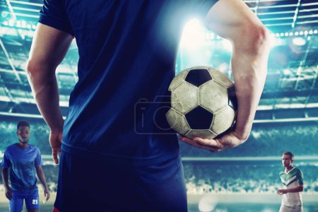 Foto de Football player ready to play with soccerball - Imagen libre de derechos