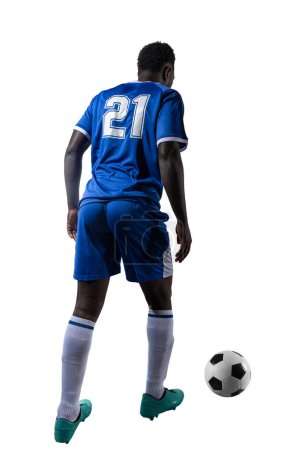 Foto de Jugador juega con el fútbol en un partido - Imagen libre de derechos