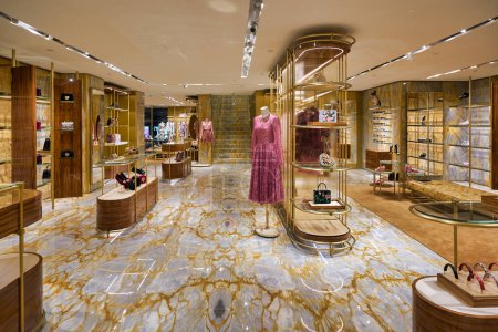 Téléchargez les photos : HONG KONG, CHINE - CIRCA DÉCEMBRE 2019 : plan intérieur du magasin Dolce & Gabbana à Hong Kong - en image libre de droit