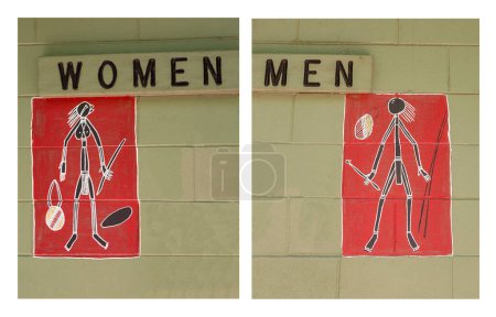 Foto de Indigenous Australian aboriginal Men and Women toilet signs at Edith Falls camp in the Nitmiluk (Katherine Gorge) National Park, Northern Territory, Australia - Imagen libre de derechos