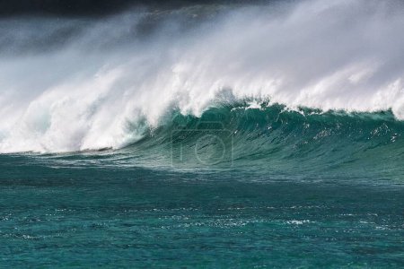 Huge sea waves in the wind, stormy ocean big gust