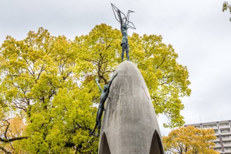 Téléchargez les photos : Monument pour la paix des enfants à Hiroshima, Japon - en image libre de droit