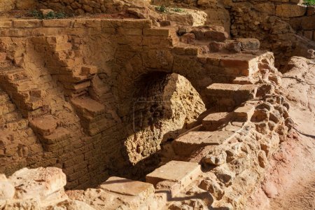 Téléchargez les photos : Arche du grand four dans les bâtiments anciens Morgantina site archéologique de la vieille ville - en image libre de droit