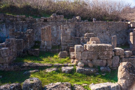 Téléchargez les photos : Vieux murs de bâtiments anciens Morgantina site archéologique de la vieille ville, Sicile. Italie - en image libre de droit