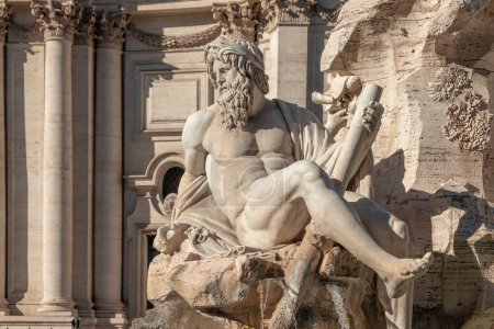 Téléchargez les photos : Rome, Italie- Novembre 2022 : Fontaine Quatro Fiumi sur la Piazza Navona - en image libre de droit