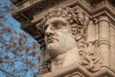 Foto de Roma, Italia- Noviembre 2022: Escultura en el Parque Domus Área - Imagen libre de derechos
