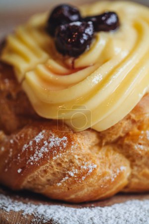 Zeppola, a traditional italian pastry to celebrate Father's day
