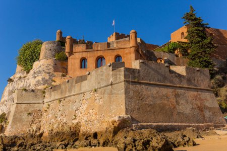 Castillo Sao Joao do Arade en Ferragudo en el Algarve. Portugal