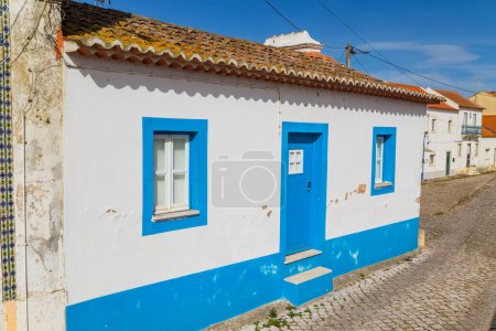 Foto de Casas tradicionales en un pequeño pueblo rural en Alentejo, Portugal - Imagen libre de derechos