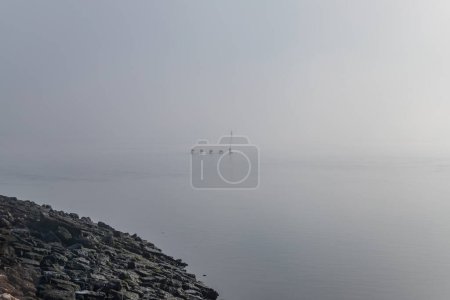 Téléchargez les photos : Matin de Tage avec brouillard, à Moita, près de Lisbonne, Portugal - en image libre de droit