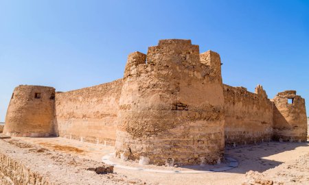 Vista del antiguo Fuerte de Arad, en Manama, Muharraq, Bahréin.