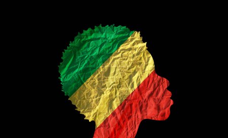 Téléchargez les photos : Silhouette de femme africaine avec drapeau national de la République du Congo. - en image libre de droit