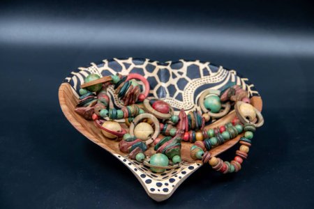 Collares y pulseras tradicionales tribales africanas, colección privada de Uganda, Kenia, Camerún y Senegal
