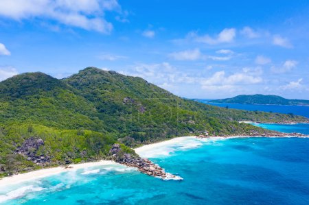 Téléchargez les photos : Célèbre plage de Grand Anse sur l'île de La Digue, Seychelles - en image libre de droit