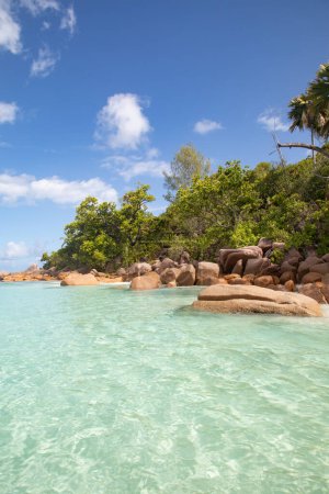 Téléchargez les photos : Famous Anse Lazio beach on the Praslin island, Seychelles - en image libre de droit