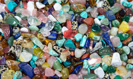 Téléchargez les photos : Collection des pierres semi-précieuses translucides - en image libre de droit