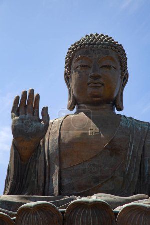 Téléchargez les photos : Complexe de Bouddha géant sur l'île de Lantau (Hong Kong) - en image libre de droit