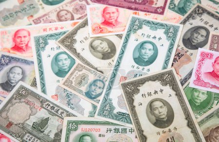 Téléchargez les photos : Collection of the old chinese banknotes, Kwangtung (Guangdong) province of China - en image libre de droit