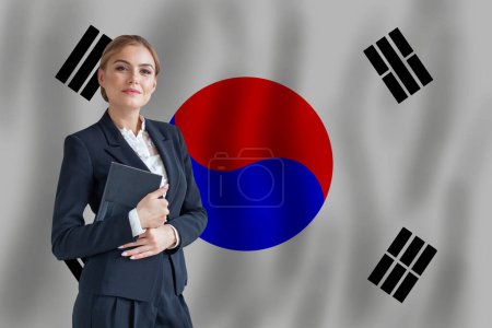 Foto de Mujer de negocios coreana en la bandera de Corea digital nomad, business, startup concept - Imagen libre de derechos