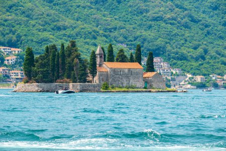 Foto de Monasterio benedictino en la isla de San Jorge (Sveti Dordje). Kotor Bay, Montenegro - Imagen libre de derechos