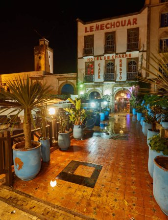 Téléchargez les photos : ESSAOUIRA, MOROCCO. 12 th February, 2017: Evening city, Essaouira - en image libre de droit