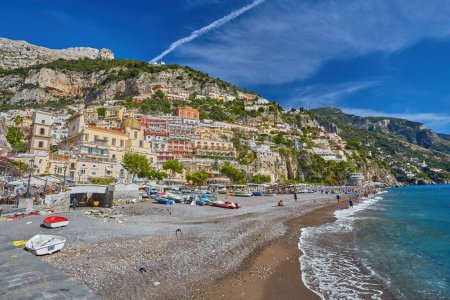 Foto de Hermosa vista de la ciudad de Positano en la costa de Amalfi, Italia - Imagen libre de derechos