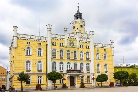 Das Gebäude des historischen Rathauses in Wschowa Polen