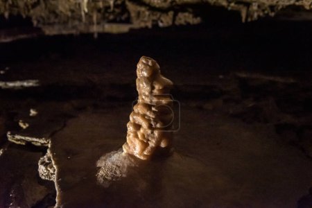 Téléchargez les photos : La grotte magique de Svoboda en Slovaquie - en image libre de droit