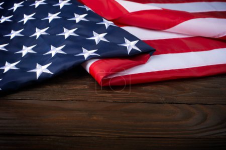 US-Flagge auf Holzgrund mit Kopierraum