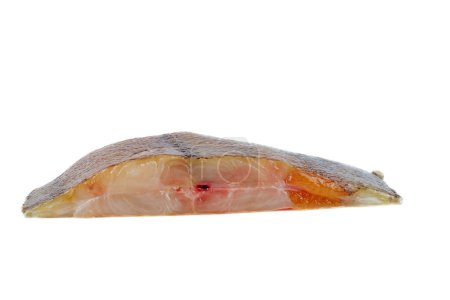 Foto de Trozo de pescado plano crudo con caviar sobre un fondo blanco - Imagen libre de derechos