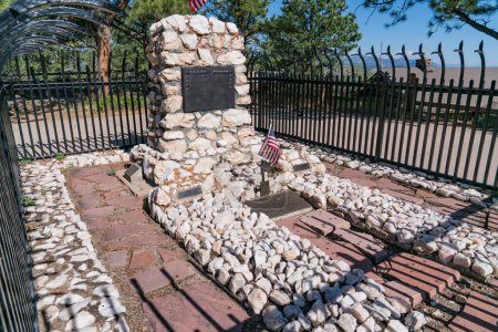 Photo for Golden, Colorado - August 8, 2022: Gravesite of soldier, buffalo hunter and wild west showman William Frederick "Buffalo Bill" Cody atop Lookout Mountain near Golden, Colorado - Royalty Free Image