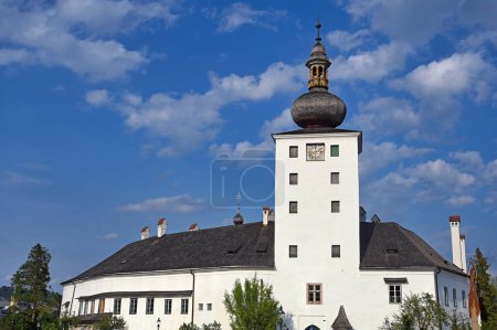 Castillo Schloss Ort Orth en el lago Traunsee en Gmunden 