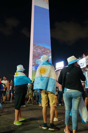 Foto de Buenos Aires, Argentina - 17.12.2022: participantes de la selección argentina de fútbol en el próximo partido final contra la selección francesa - Imagen libre de derechos