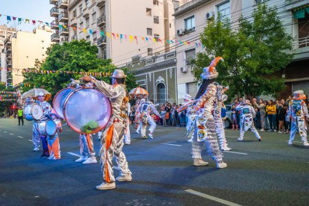 Téléchargez les photos : Buenos Aires, Argentine - 19 février 2023 : Participants au carnaval de Buenos Aires Argentine - en image libre de droit