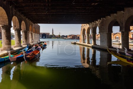 Venedig, Italien - Das venezianische Arsenal. Die Gaggiandre, zwei prachtvolle Werften, die zwischen 1568 und 1573 nach Entwürfen von Jacopo Sansovino erbaut wurden