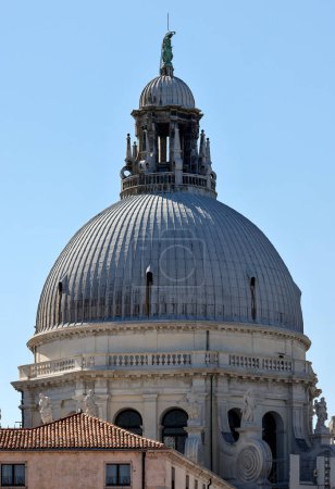 Dôme de Santa Maria Della Salute à Venise. Italie