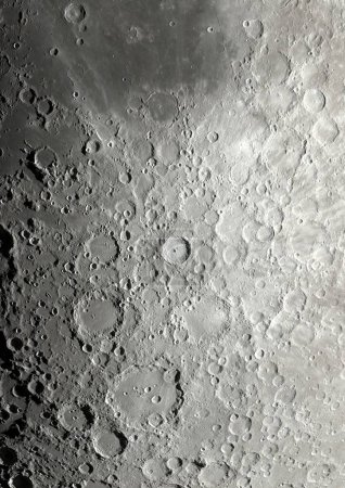 detalle de la superficie lunar sobre fondo transparente - representación 3D - mapas de Nasa