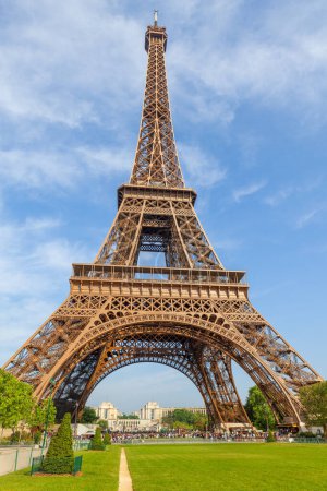 Foto de Vista de la torre eiffel en París - Imagen libre de derechos