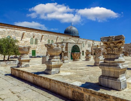 Foto de La Ciudad Vieja de Jerusalén y la cúpula de la mezquita - Imagen libre de derechos