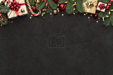 Foto de Fondo de Navidad Negro con la decoración de la frontera - Imagen libre de derechos
