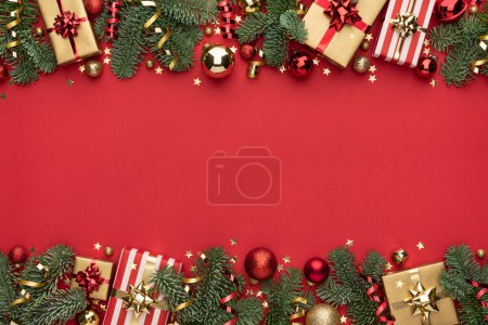 Téléchargez les photos : Fond de Noël avec double bordure latérale sur rouge - en image libre de droit