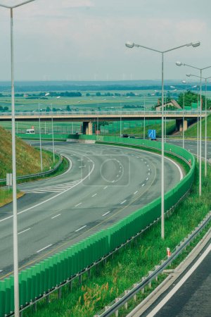 Foto de Autopista entre ciudades en Polonia en verano - Imagen libre de derechos
