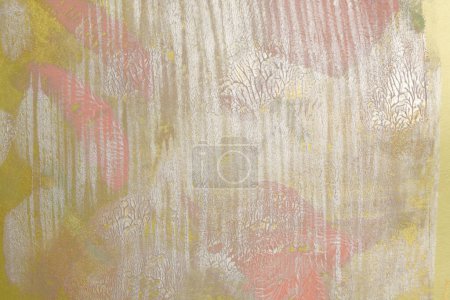 Foto de Arte Color abstracto acrílico y óleo monotipo frotis plata, pintura de oro. Placa de impresión de gel. Lienzo mancha textura fondo. - Imagen libre de derechos