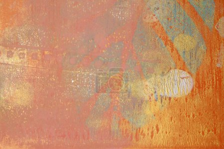 Téléchargez les photos : Art couleur abstraite acrylique et huile monotype frottis rouge, peinture à l'or. Plaque d'impression gel. Toile fond texture tache. - en image libre de droit