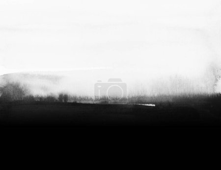 Foto de Tinta blanca y negra mancha de flujo de humo de acuarela mancha sobre papel mojado textura fondo. - Imagen libre de derechos