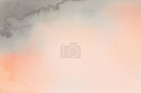 Foto de Tinta pastel beige, mancha de flujo de humo de acuarela en el fondo de textura de papel. - Imagen libre de derechos
