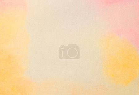 Foto de Mancha de flujo de humo de tinta y acuarela en el fondo de textura de grano de papel. Color pastel beige. - Imagen libre de derechos