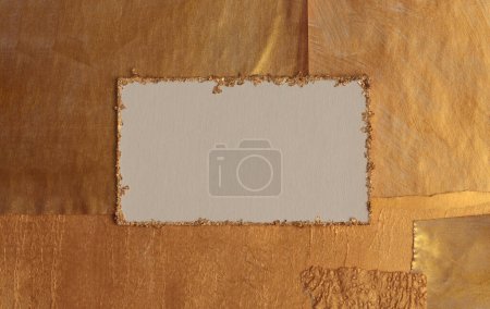 Foto de Oro, bronce y papel beige collage papel marco pintura pared. Resumen brillo textura copia espacio relieve fondo. - Imagen libre de derechos