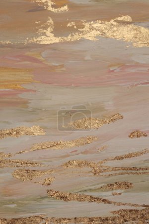 Téléchargez les photos : Art huile et acrylique frottis buvard mur de peinture avec des éléments de ligne d'or. Abstrait beige pastel couleur tache brushstroke texture fond. - en image libre de droit