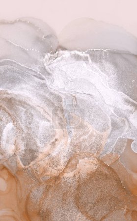 Téléchargez les photos : Aquarelle pailletée abstraite beige et perle, fond d'encre d'alcool. Texture de marbre. - en image libre de droit